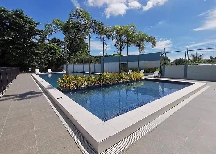 Dracarys 1 With Pool Balcony & Kitchen